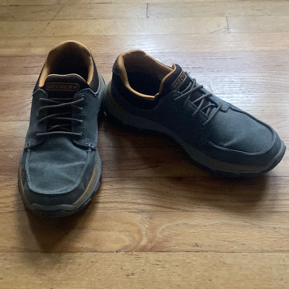 Goodyear Skechers Sneakers
